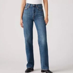 Levi’s Premium Ribcage Straight Leg